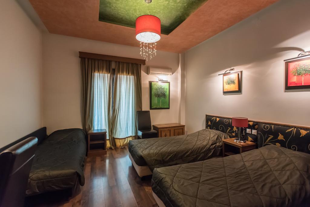 Anesis Hotel Karpenísion
