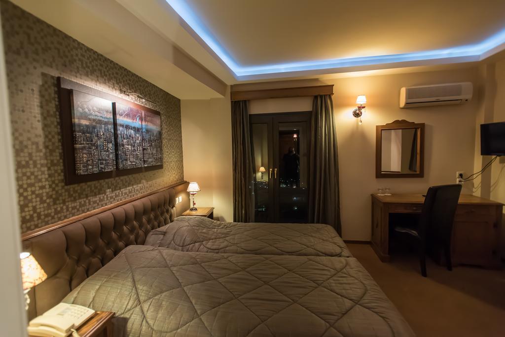 Anesis Hotel Karpenísion